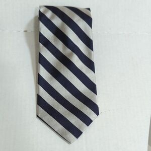 Brooks Brothers Makers Men's Silver/Navy Striped Silk Tie Made in the USA - New